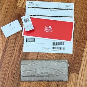 Coach Madison mauve  Croc-Embossed Wallet